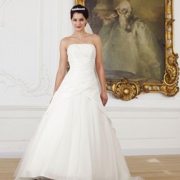 Wedding dress 3265 by Lilly Bridal Denmark